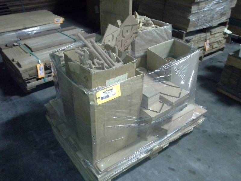 lot 3361 image: Pallet of Misfit Projects #5