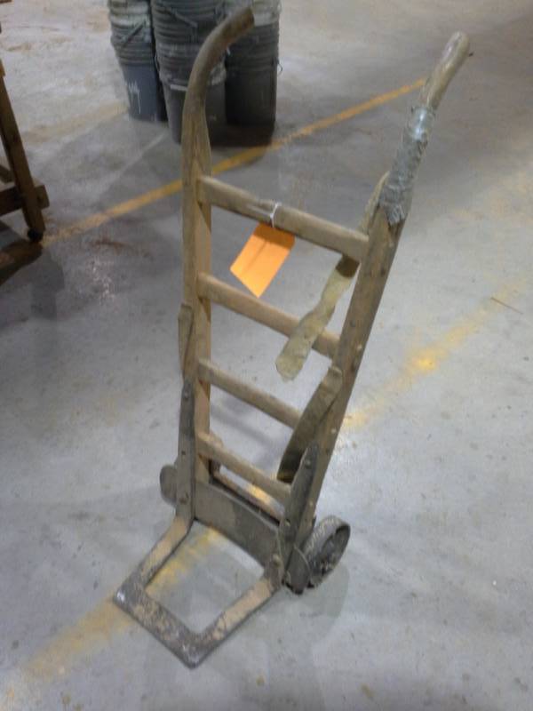 lot 3389 image: Vintage Two-Wheel Wood Cart