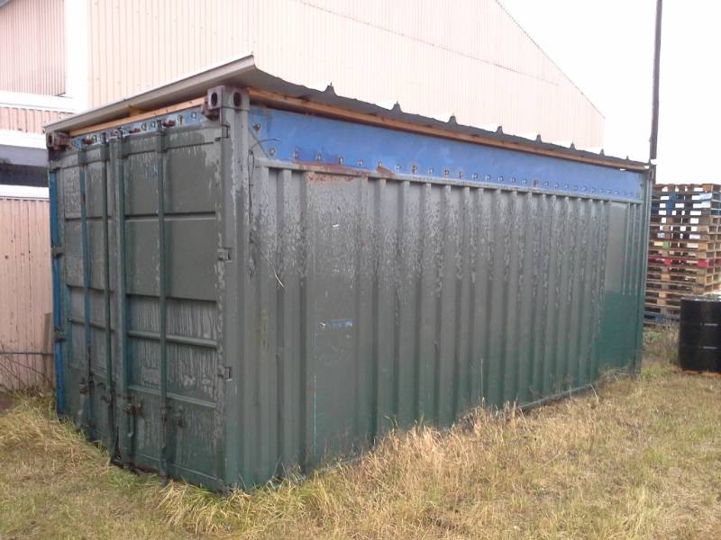 lot 3450 image: Outdoor Connex WITH CONTENTS