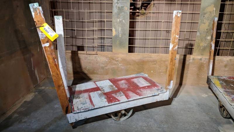 lot 3033 image: Jakes Brand Railroad Cart