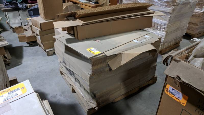lot 3046 image: Pallet of Cardboard Strips