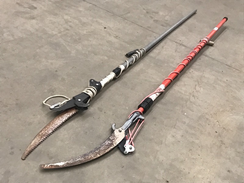 lot 50 image: Lot Of (2) Telescoping Long-Reach P...