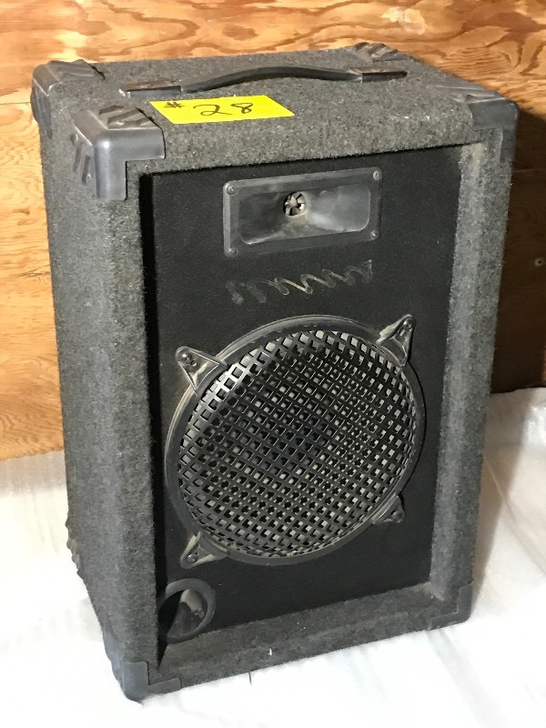 lot 28 image: Commercial Hardshell Stereo Speaker