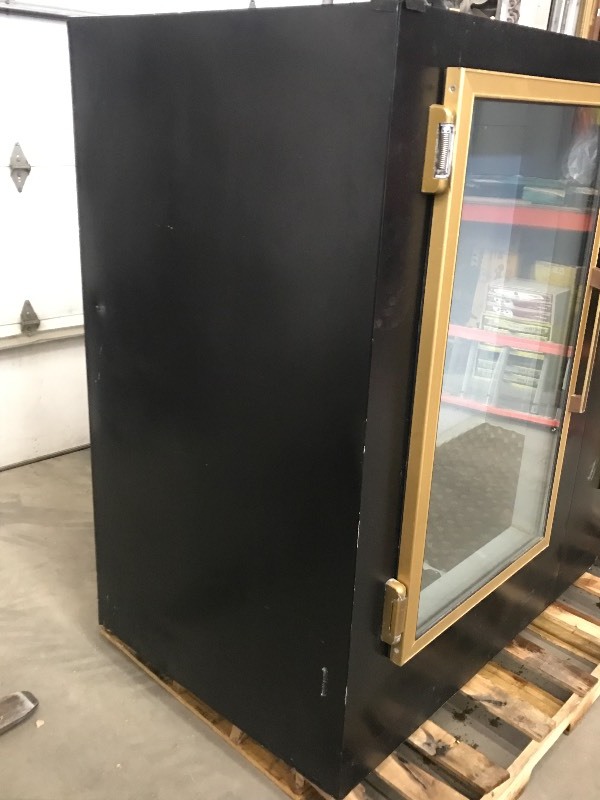 lot 1A image: Leer Commercial Freezer