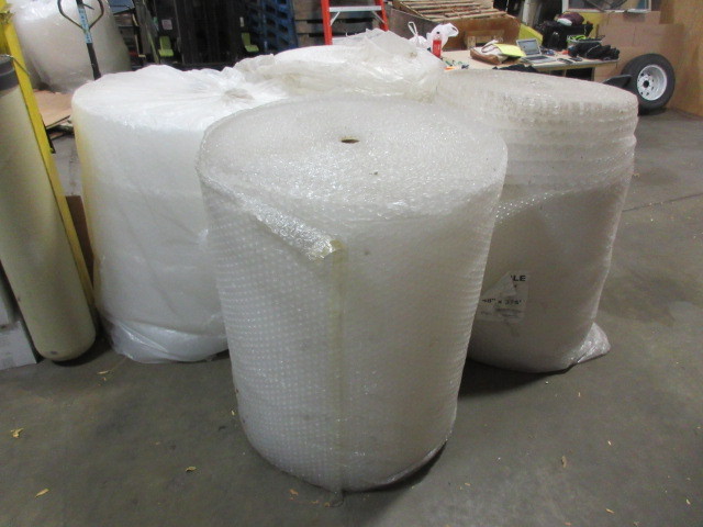 lot 121 image: PERFORATED BUBBLE WRAP