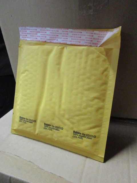 lot 132 image: BUBBLE MAILER