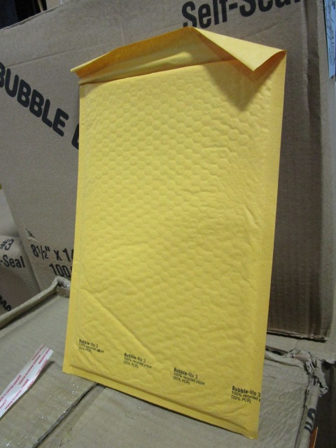 lot 133 image: BUBBLE MAILER