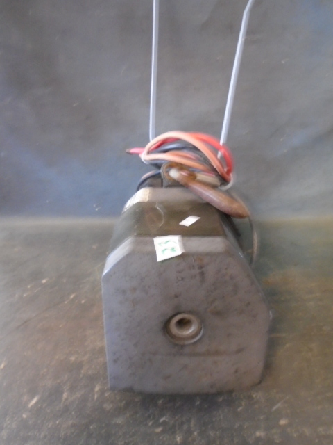 lot 23 image: Winch