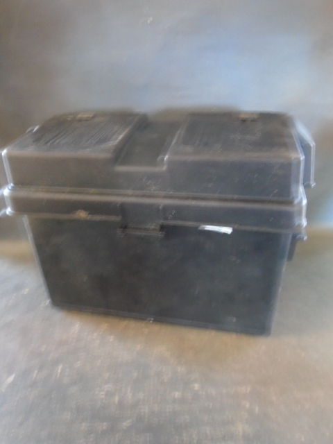 lot 28 image: Battery Case