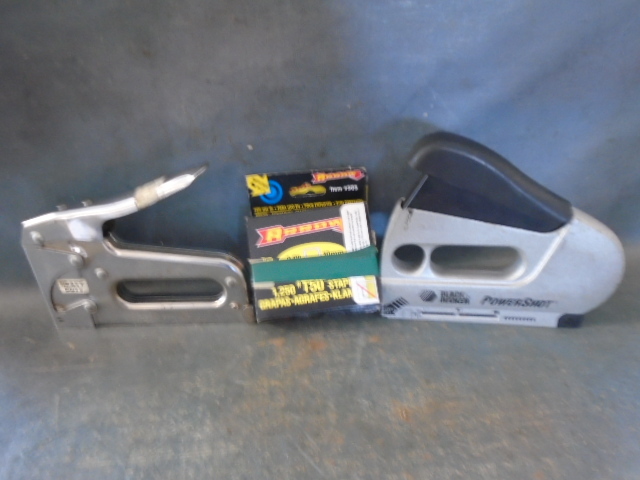lot 31 image: Staple Guns