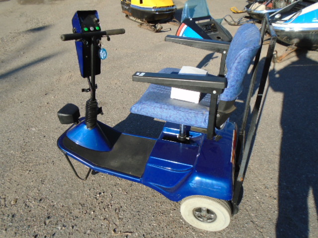 lot 8 image: Electric Mobility Scooter