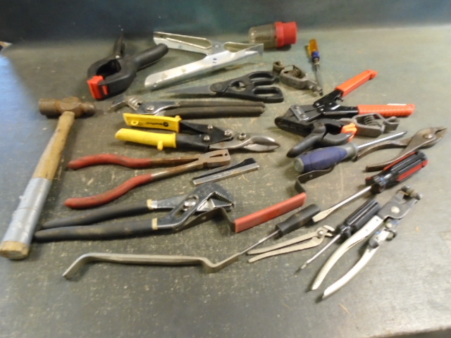 lot 104 image: Box of Clamps, Cutters and More