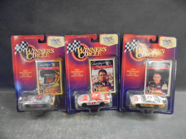 lot 125 image: Die Cast Race Car Replicas and More