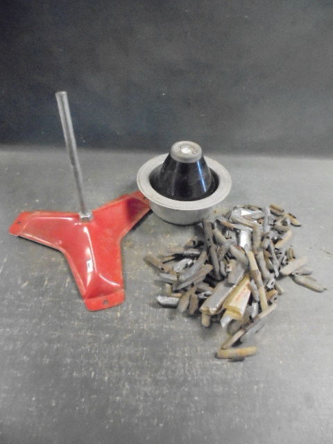 lot 117 image: Tire Balancer and Weights