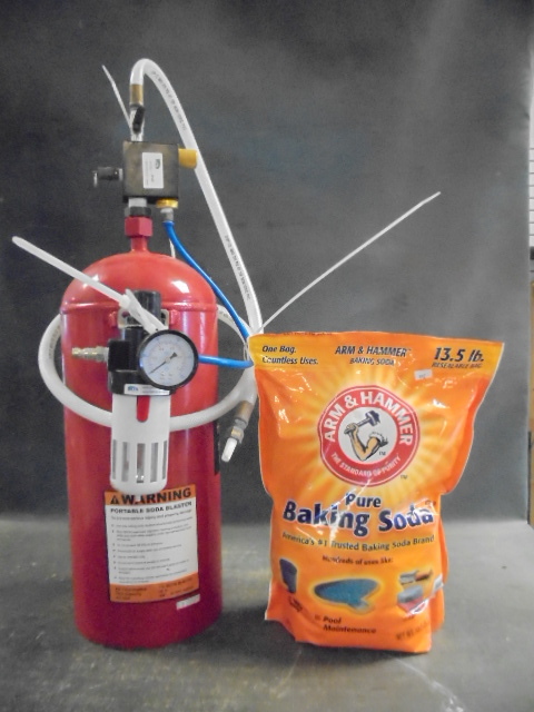 lot 118 image: Soda Blaster and Baking Soda