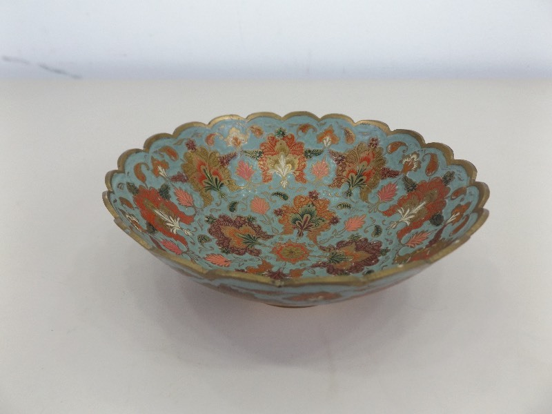 lot 7 image: Antique Cloisonne Bowl