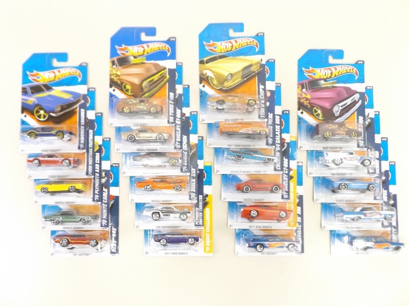 lot 35 image: 22 NEW 2011 Hot Wheels American Muscle Cars