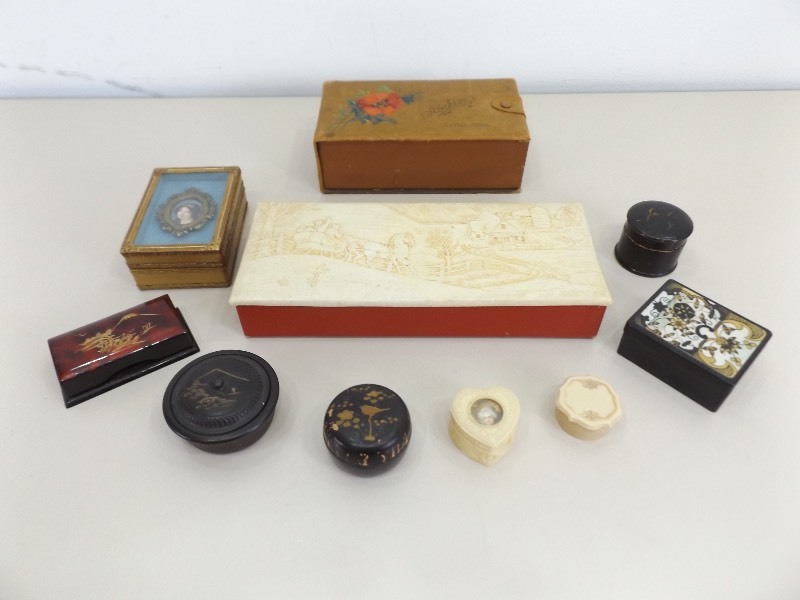 lot 79 image: Lot of Vintage Boxes, and Trinket Boxes