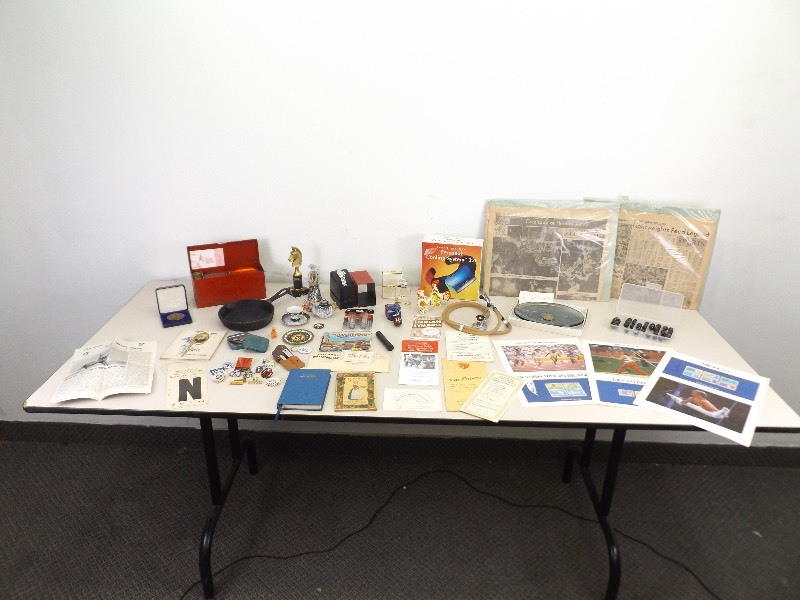 lot 90 image: Large Lot of Miscellaneous Collectibles
