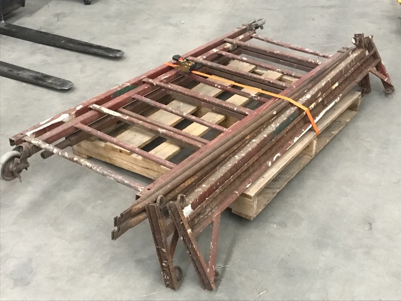 lot 2 image: Lot Of Commercial Scaffolding
