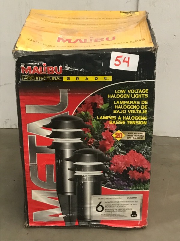 lot 54 image: Malibu Low Voltage Landscape Light Set