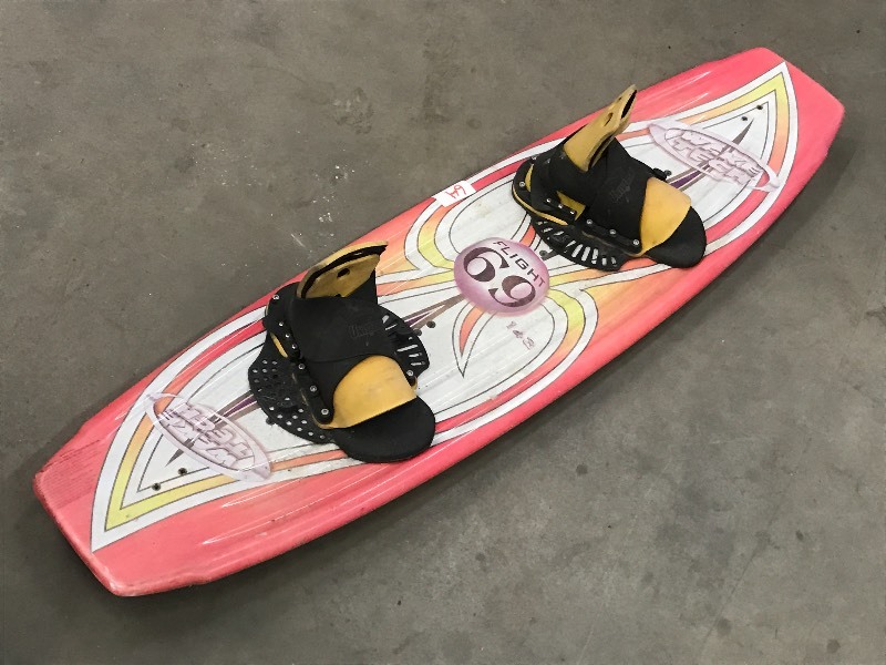lot 64 image: WakeTech Wakeboard