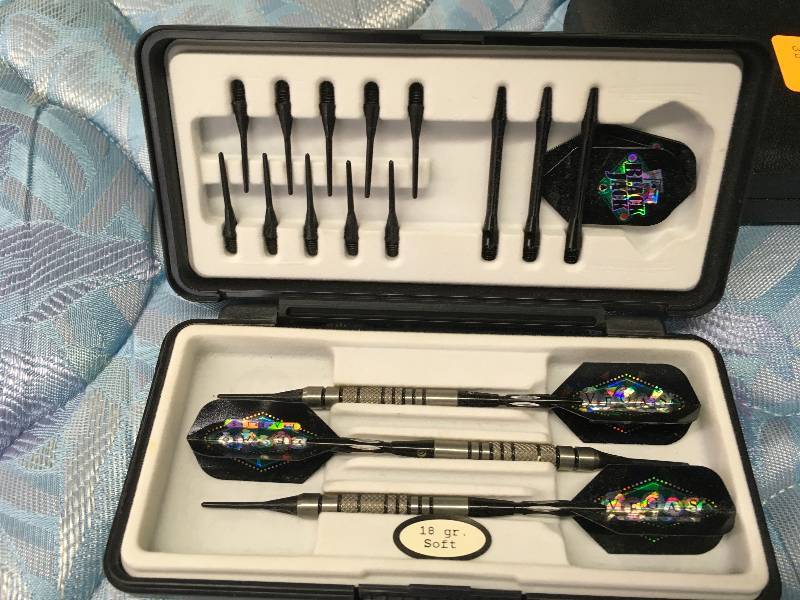 18 Grain Soft Dart Set wAccessories and Case