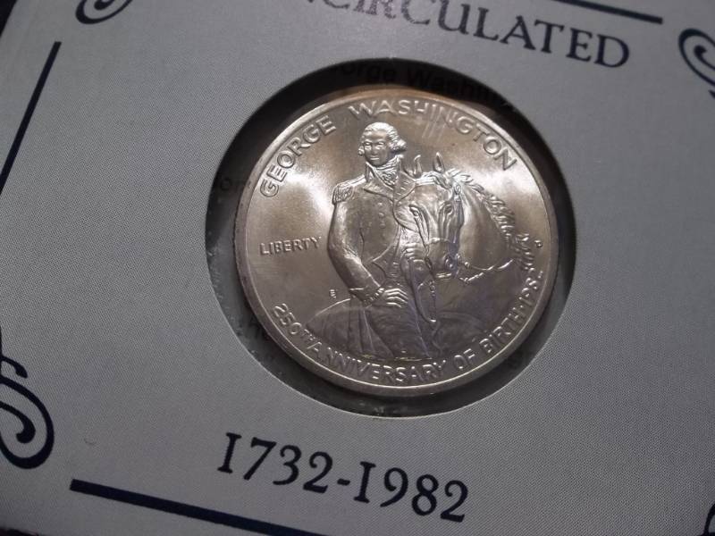 George Washington Silver Half Dollar Commemorative UNC.