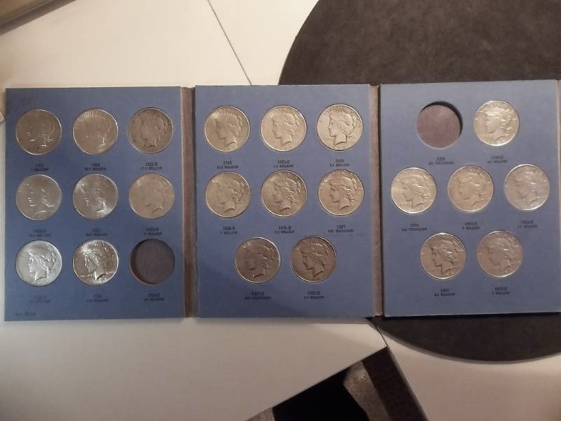 コレクション Peace Dollar whitman Coin set Peace Silver Dollar Collection In Whitman Album for Sale in Maple