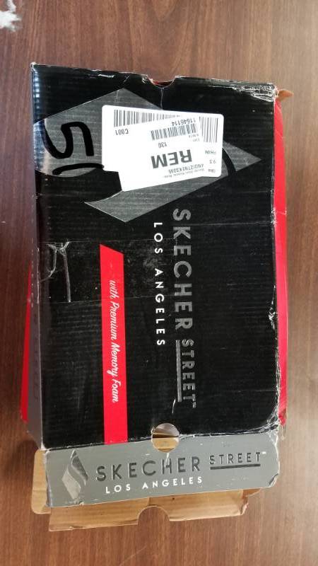 lot 51 image: Skechers Womens Skecher Street Moda-Walk Streets Sneaker - White-Black 9.5