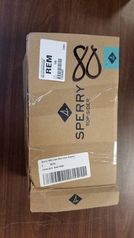 lot 80 image: Sperry Womens Crest Vibe Canvas Sneaker - White 9