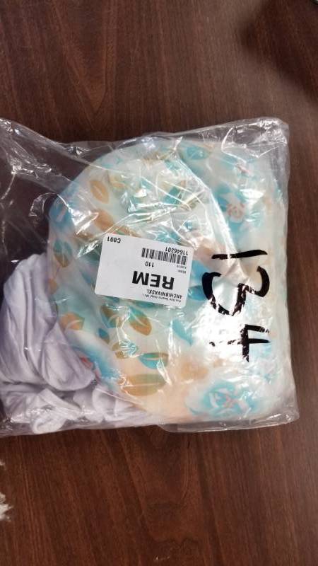 lot 134 image: White Mark Plus Size Desiree Chiffon Blouse - IvoryBlue 3XL