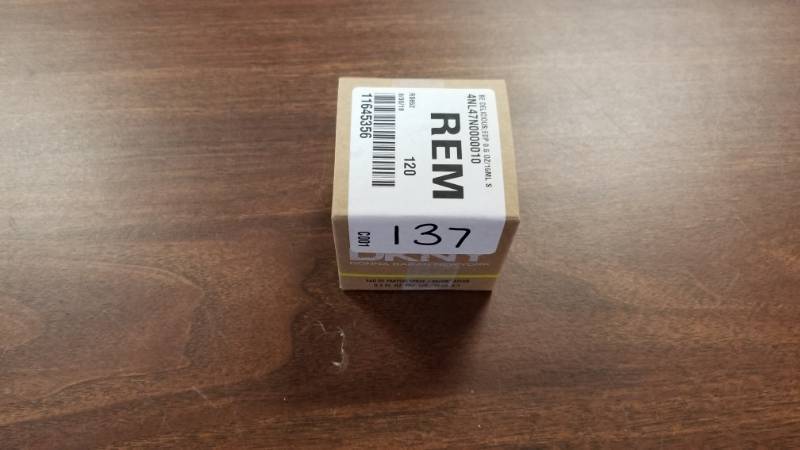 lot 137 image: DKNY Be Delicious Eau De Parfum Spray - 0.5 Oz.