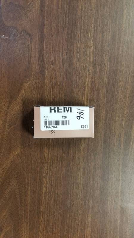 lot 146 image: Luminess Airbrush Ultra Finish Refill - Golden Beige