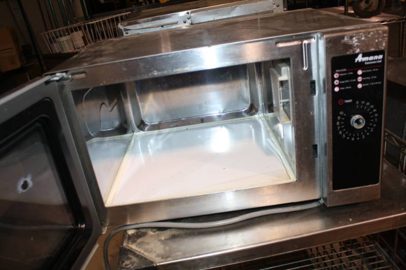 Amana Dial Microwave - Model # ALD10D - 22 x 19 x 13-1