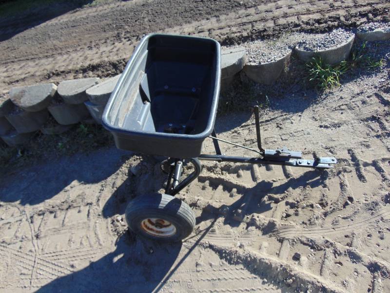lot 6 image: Pull Type Spreader