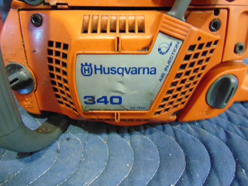 lot 24 image: Husqvarna 18 Chainsaw