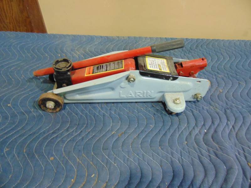 Larin Floor Jack Grc November Consingments K Bid