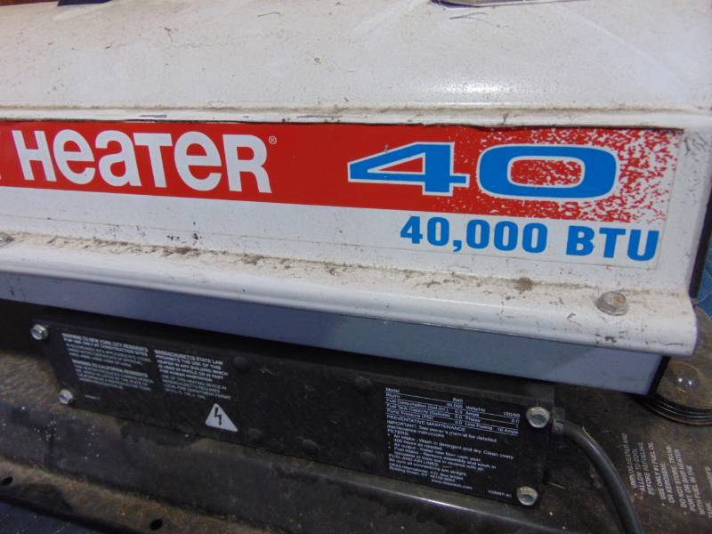 lot 30 image: 40,000 BTU Heater