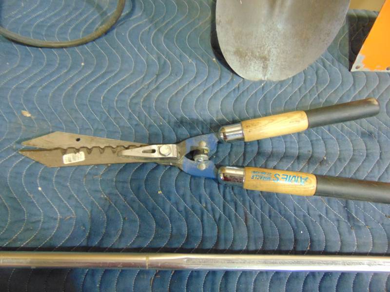 lot 34 image: Lot of Tools and Sheppard Hook