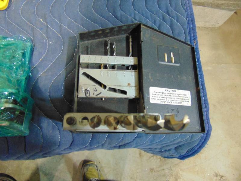 lot 46 image: Lot of Drill Bits