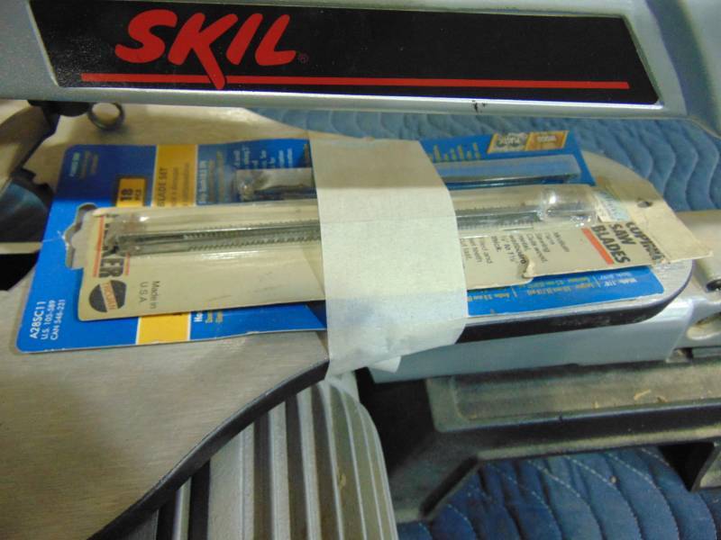 lot 50 image: Skil Scrollsaw With Blades