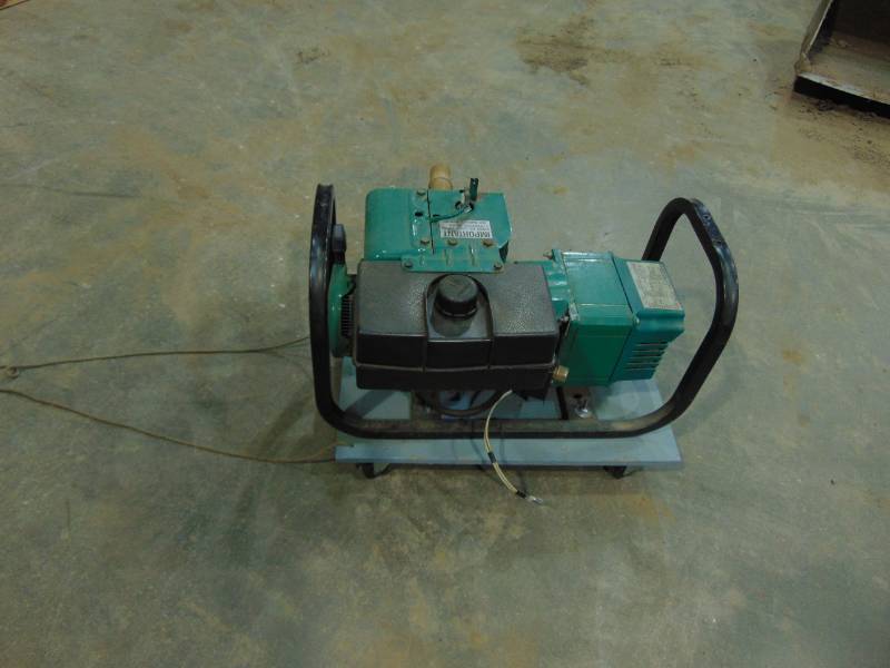 lot 51 image: Coleman Powermate Generator