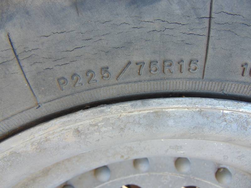 lot 65 image: (6) Bolt Rim and Tire