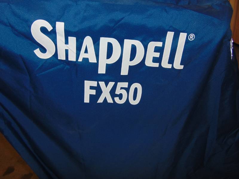 lot 83 image: Shappel FX50 Half House Fish ShelterSled