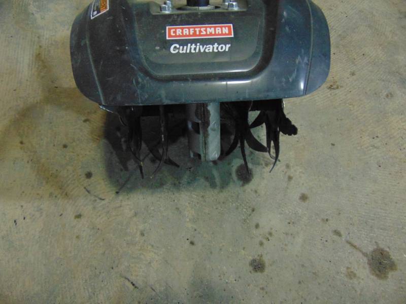 lot 99 image: Craftsman String Trimmer with Cultivator Attachment