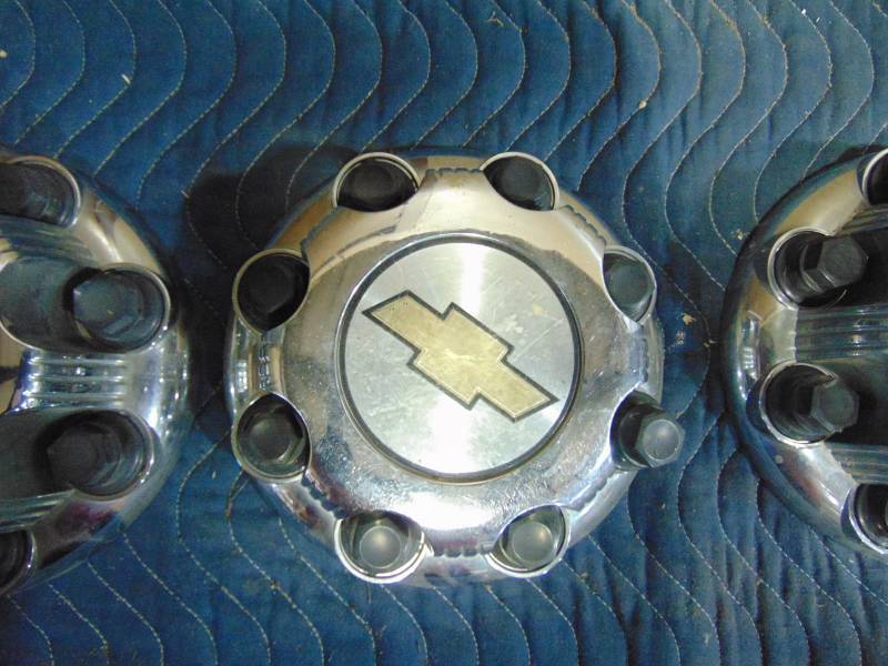 lot 96 image: Center Caps From 8 Bolt Chevy Truck