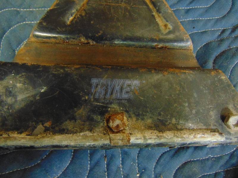 lot 116 image: Trikes Casters