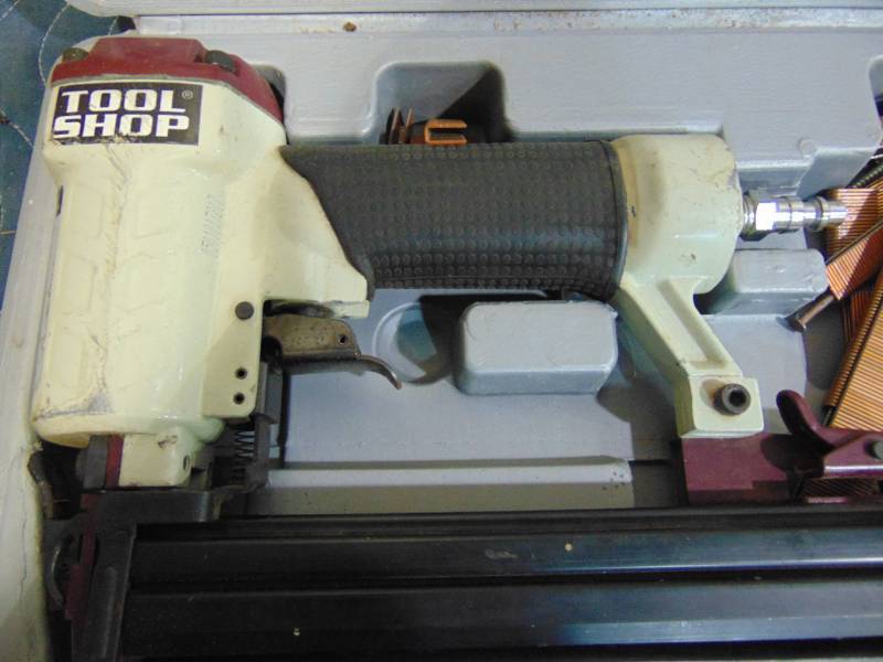 lot 120 image: Tool Shop Pneumatic Stapler
