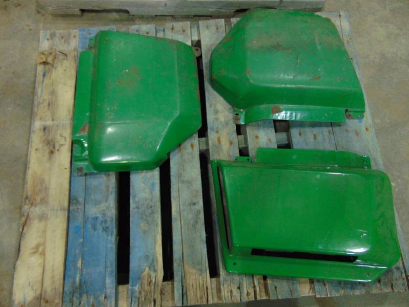 lot 130 image: (3) Metal Pieces for John Deere Lawn Mower